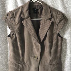 Ann Taylor cropped blazer 6p